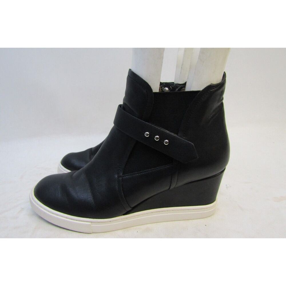 L. Paolo Womens Sz 7 M Black Leather Wedge Zip Ankle Fashion Boots